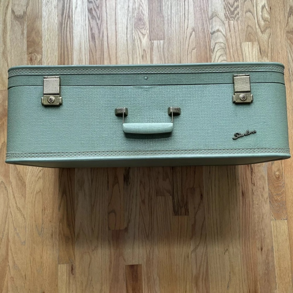 Vintage 1960s 50s Lady Baltimore Starline Hard Shell Mint Green Suitcase Luggage